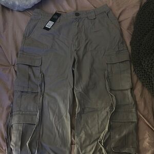 Fashion Nova Woman Cargo Pants - Light Grey